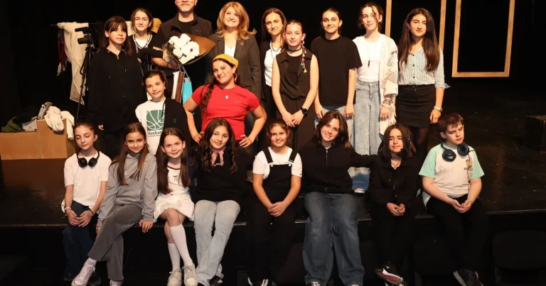 Bursa’da Nilüferli drama öğrencilerinden renkli final