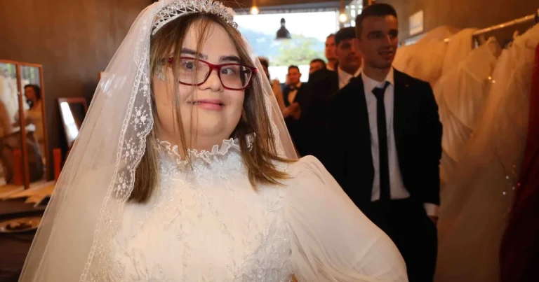 “Sevgiyle Kuşananlar” projesi Kocaeli’de parladı
